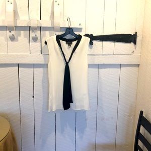 Donna Karan NY sleeveless tie top